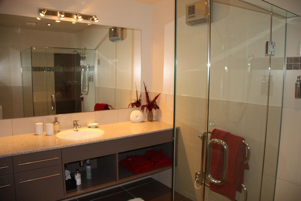 אגם טה אנאו Dock Bay Lodge מראה חיצוני תמונה